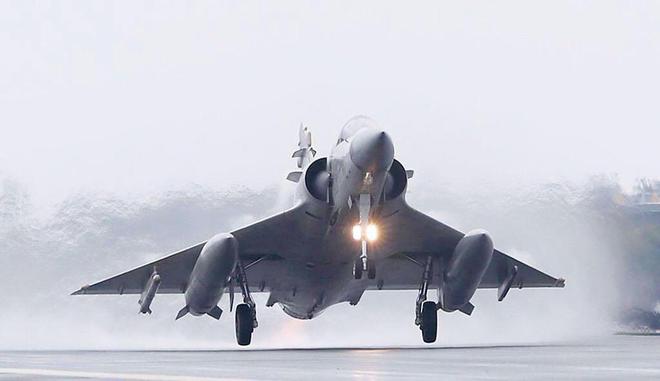 老虎機：特朗普宣佈將研發F-55戰機